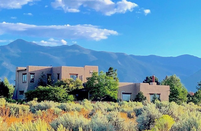 Casa de Campo, Panoramic Mountain Views, Open Floor Plan