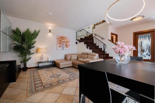 Casa di Iaio - Netflix, Home Cinema & Parking