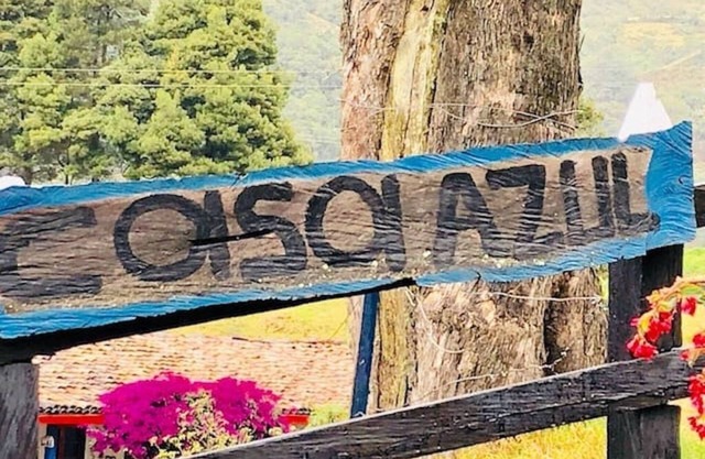 Casa ecoturistica con rio y vista a las montañas