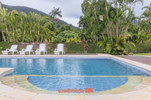 Casa em Ubatuba com piscina e perto da praia