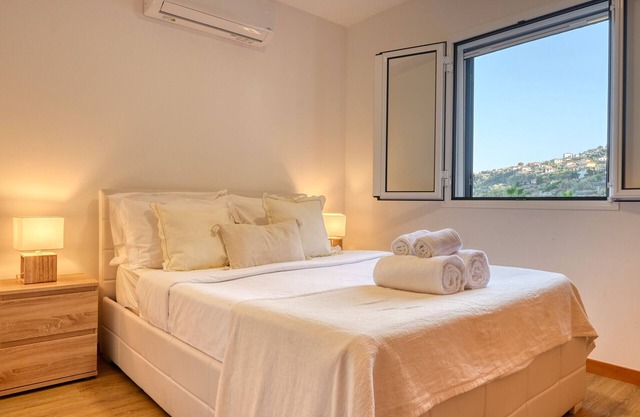 Casa Familia Pestana II, a Home in Madeira