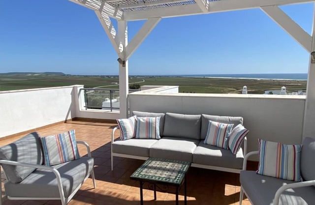 Casa Feliz - Modern terraced house with fantastic sea views and communal pool