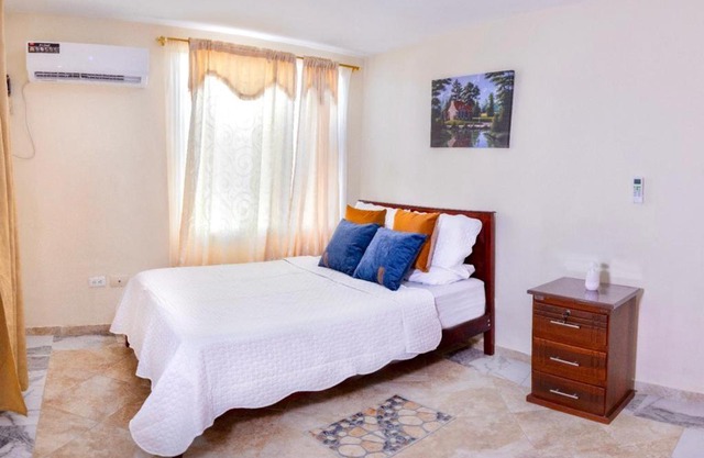 Casa, fresco, privado y tranquilo AC WIFI