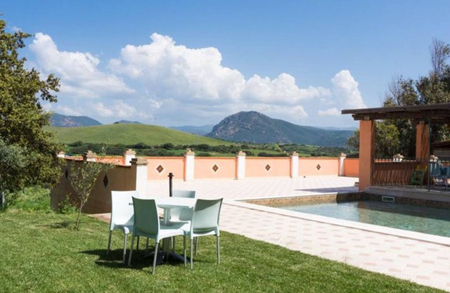 Casa Ginestra - Two Bedroom Apartment, Sleeps 6