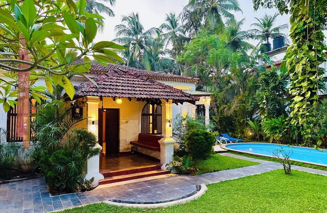 Casa Maya: 2-bedroom villa in Candolim with WiFi, AC, 5 minutes walk to beach