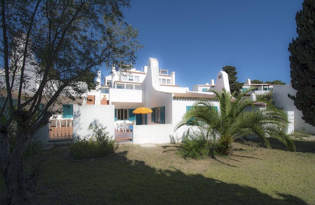 Casa Pastrano right on the beach and 3 communal pools