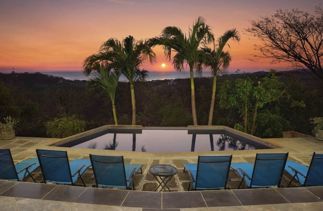 Casa SERENA 3bd/2ba in RANCHO SANTANA sleeps 8