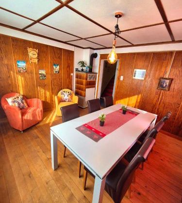 CASA UNO Heimeliges Chalet mitten in Spiez