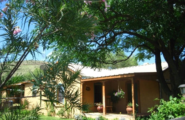 Casa Vida - Lyle Lovett Wrote 3 Songs Here!