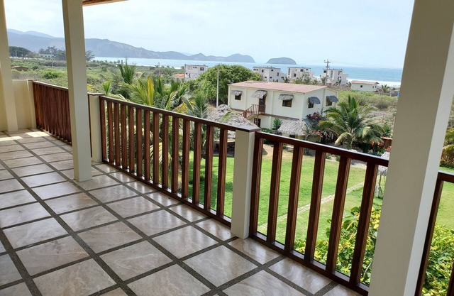 Casa Vista, 3BR ocean view