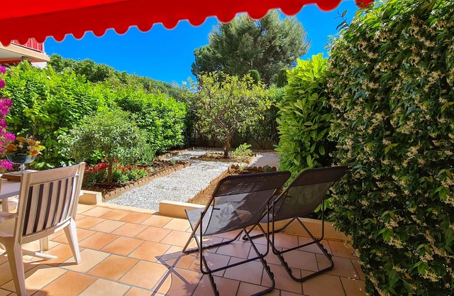 Casalionelantibes : beautiful 70m², with gardens and parking space