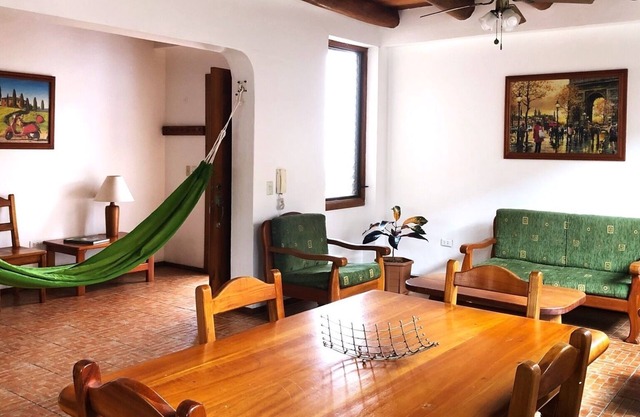 CASITA BARTOLOME - Charming 2-bedroom house in pleasant Puerto Ayora