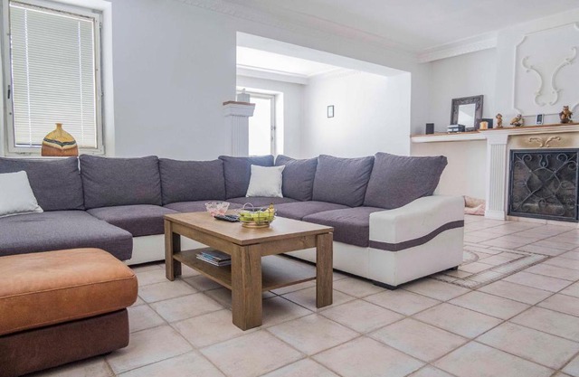 Castle Village Apartment