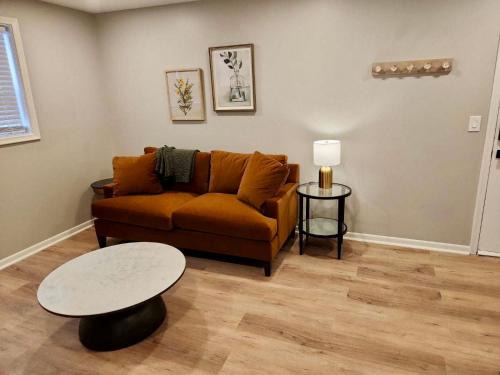 Cathedral 10-Cozy Urban Living Near UNMC