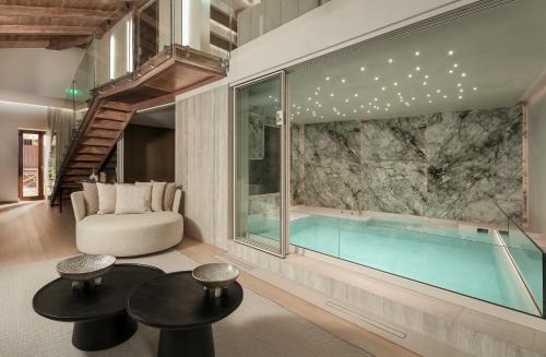 Ceci Suites