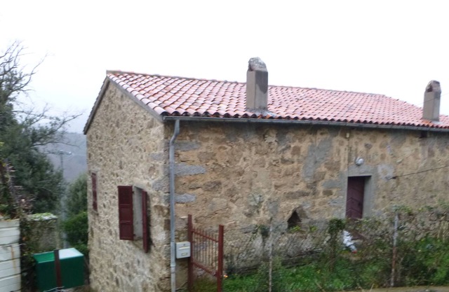 Centennial house for 5 people with land 600m2 n, PETS ACCEPTED