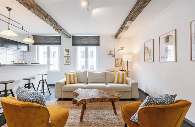 CenterView Ghent - Bright & Central