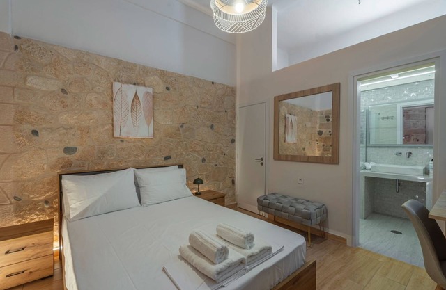 Central Aegina Escape | 5-min Walk to Port, Dining & Island Attractions