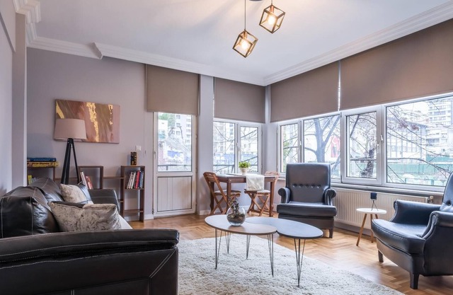 Central and Capacious Flat in Istanbul Bostanci
