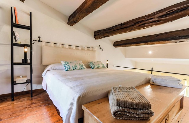 Central Apartment "Alghero San Francesco" with A/C & Wi-Fi