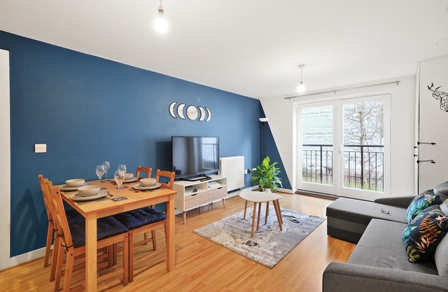 Central Bishops Stortford 2BR Apartment