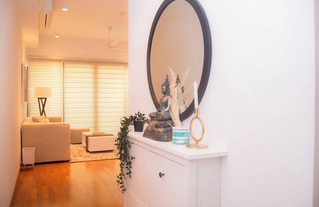 Central Colombo, steps away from many attractions, easy access to many things