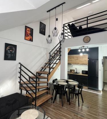 Central Duplex Apartment