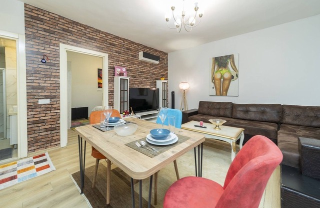 Central Flat 10 min to Antalya Museum