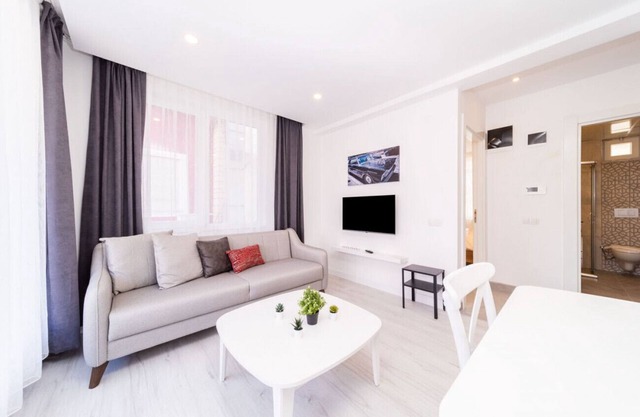 Central Flat Close to Duden Waterfall in Muratpasa