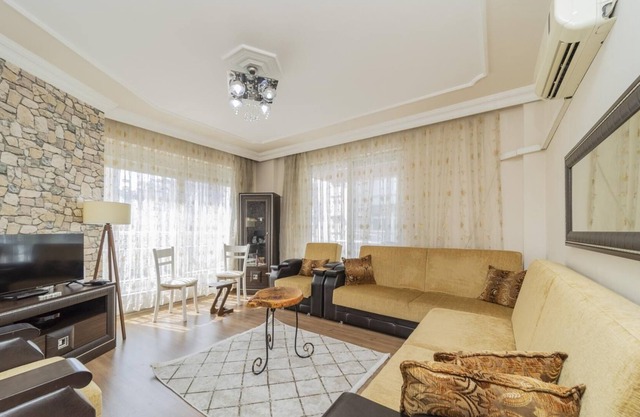 Central Flat w Balcony 10 min to MarkAntalya Mall