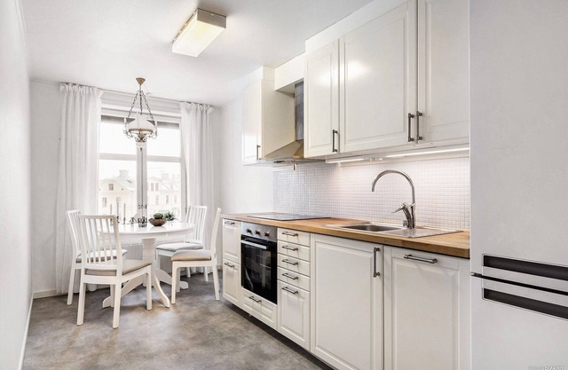 Central large apartment with views!