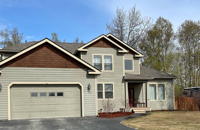Central Location - Vacation Adventure or Family Retreat 3BR 2.5BA!