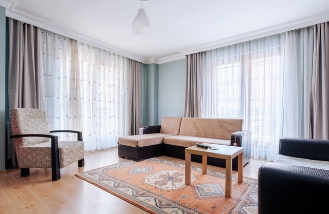Central Modern Flat, 7 min to Metropol Mall
