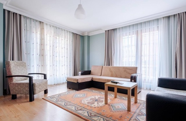 Central Modern Flat, 7 min to Metropol Mall