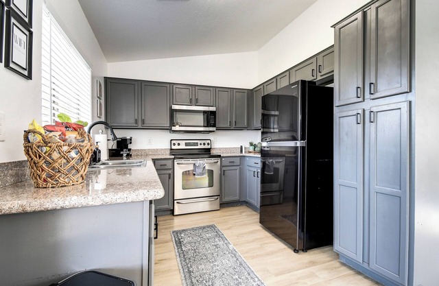 Central Phoenix Vacation Rental ~ 5 Mi to Downtown