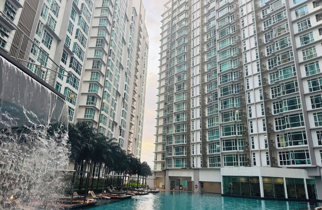 Central Residence - Free Gym Pool
