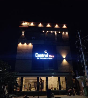 Central Stay