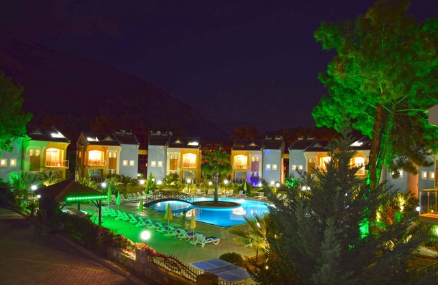 Centrally located 2 bed 1 bath apartment in Hisaronu Center with FREE WIFI