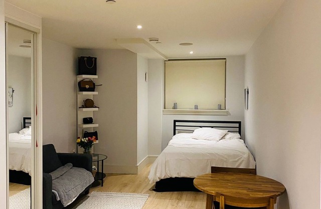 Centrally Located, Mordern Studio Apartment
