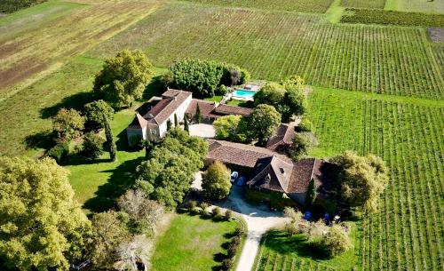 Château la Gineste - Castle and Vineyard