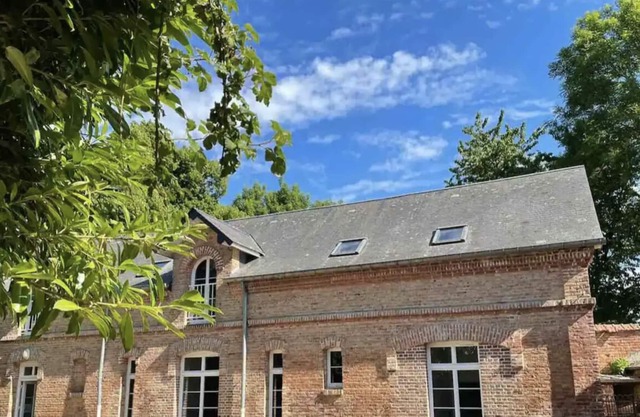 Château Le Bas Bleu, guest houses for 20 people