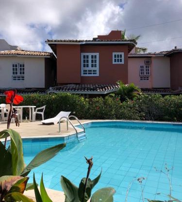 Chalé com piscina - Praia de Taperapuã