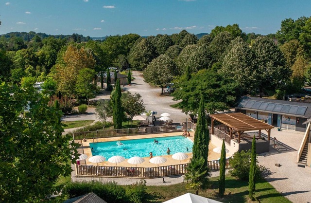 Chalet 3 étoiles - Piscine - eehig0