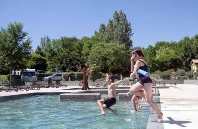 Chalet 4 étoiles - Parc aquatique - eeceic