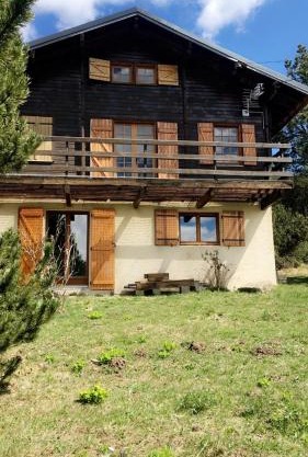 Chalet avec vue sur le Lac de Matemale
