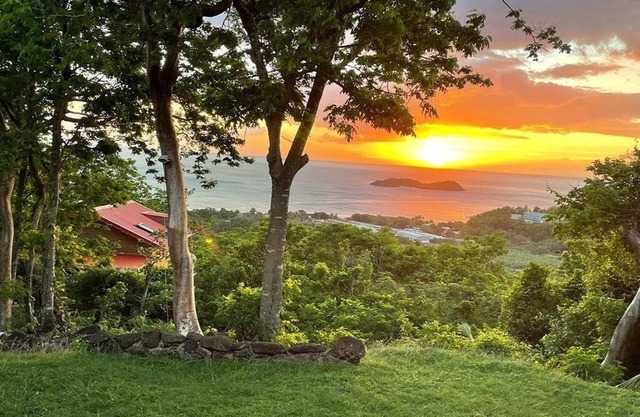 Chalet AYOUNAKA at sunset, panoramic view of the Caribbean Sea