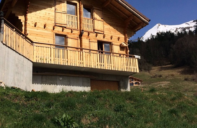 Chalet Aravis between La Clusaz and Lake Annecy