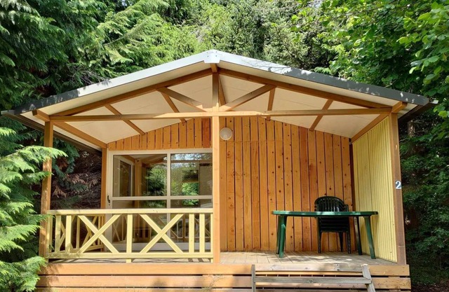 Chalet Privée Dans un Domaine à Saint-sauves D'auvergne