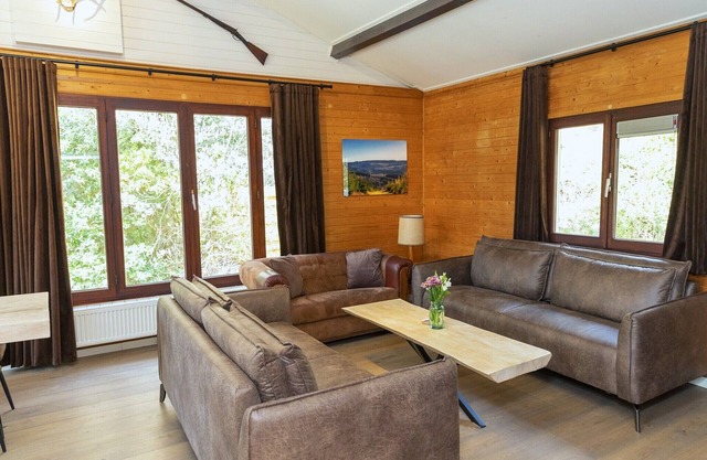 Chalet in Odeigne with Sauna & Forest Views