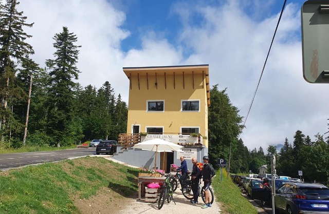 Chalet Jaune CHAMECHAUDE